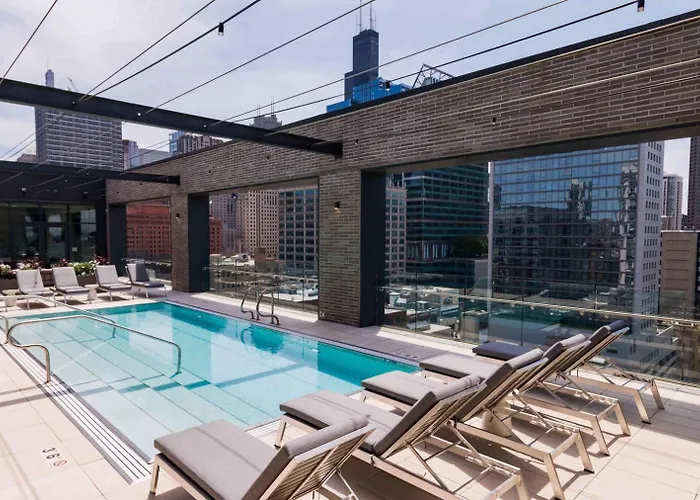W Loop W Deck Pool Gym 3 Blocks To L Chi-643